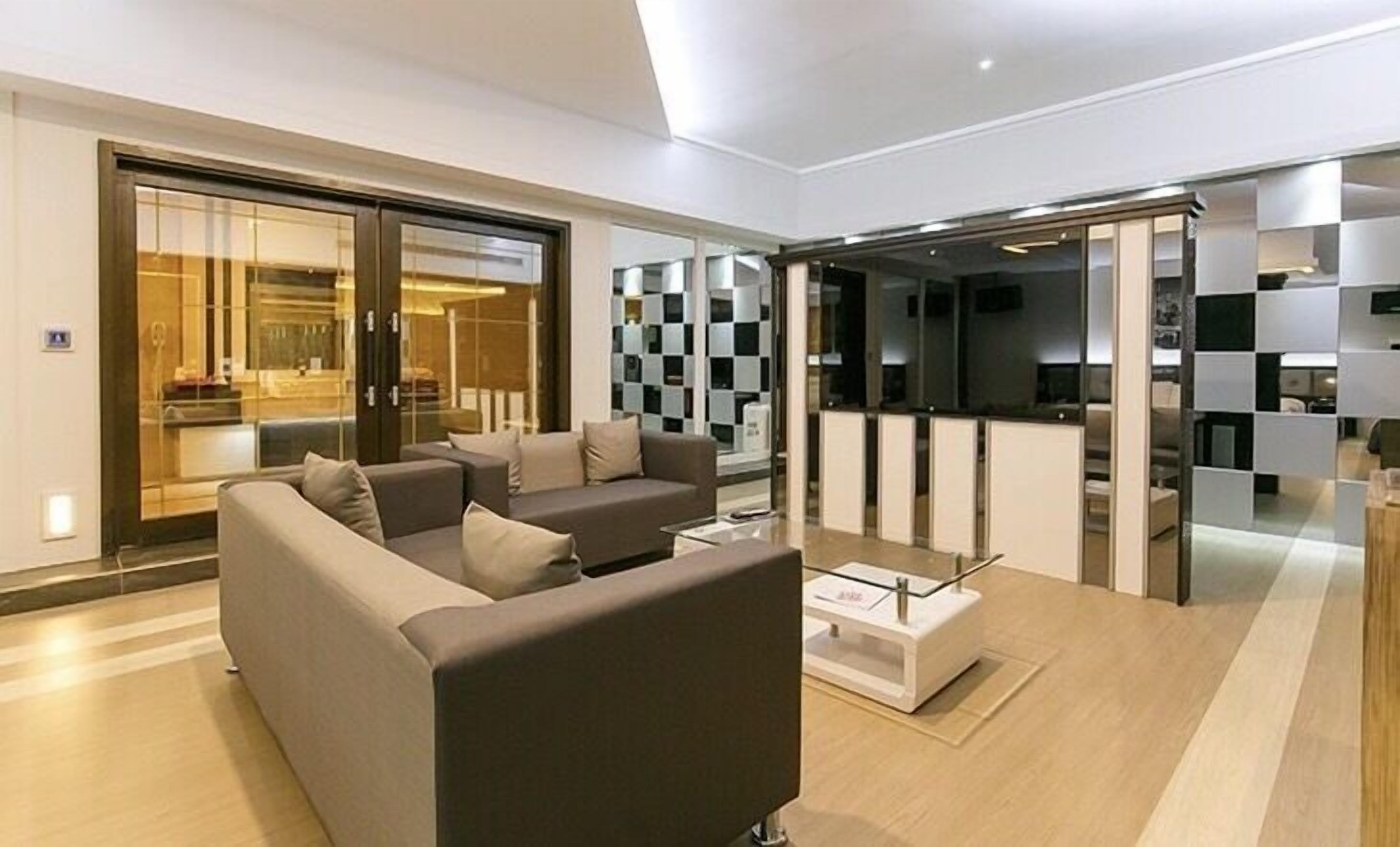 design double room (run of house, without massage chair) | premium bedding, down duvets, free minibar, soundproofing