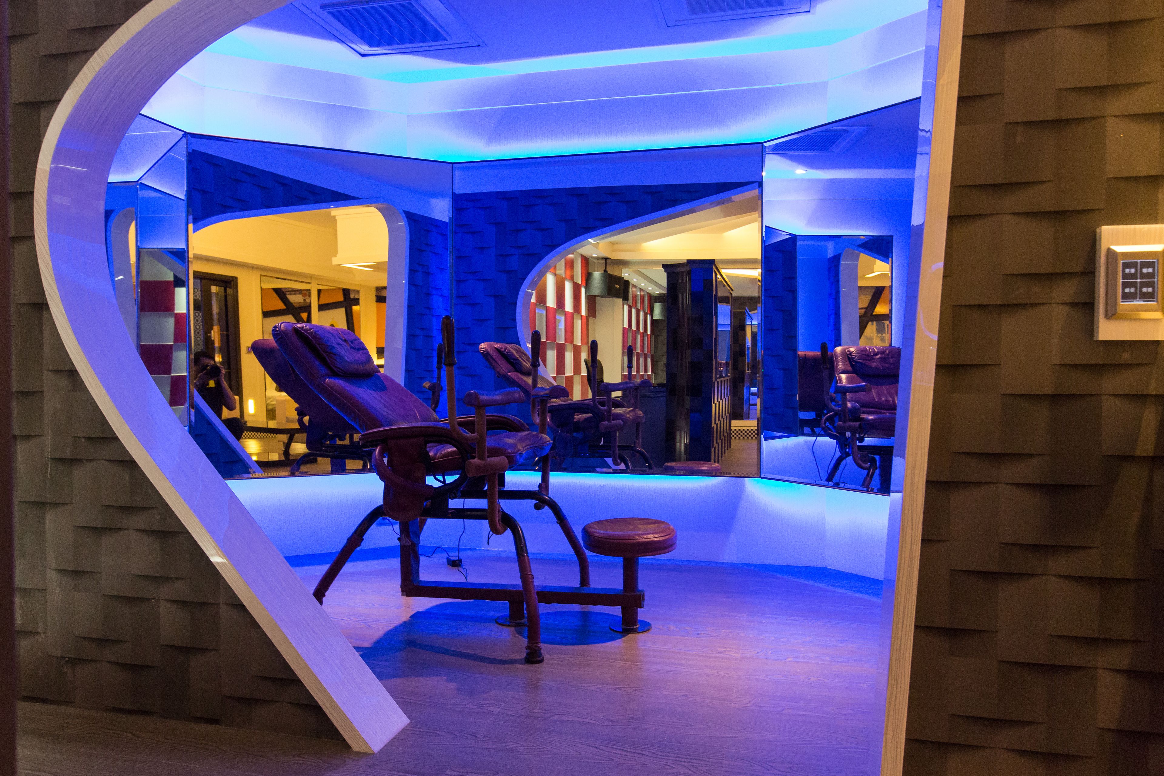 design double room (run of house, without massage chair) | premium bedding, down duvets, free minibar, soundproofing