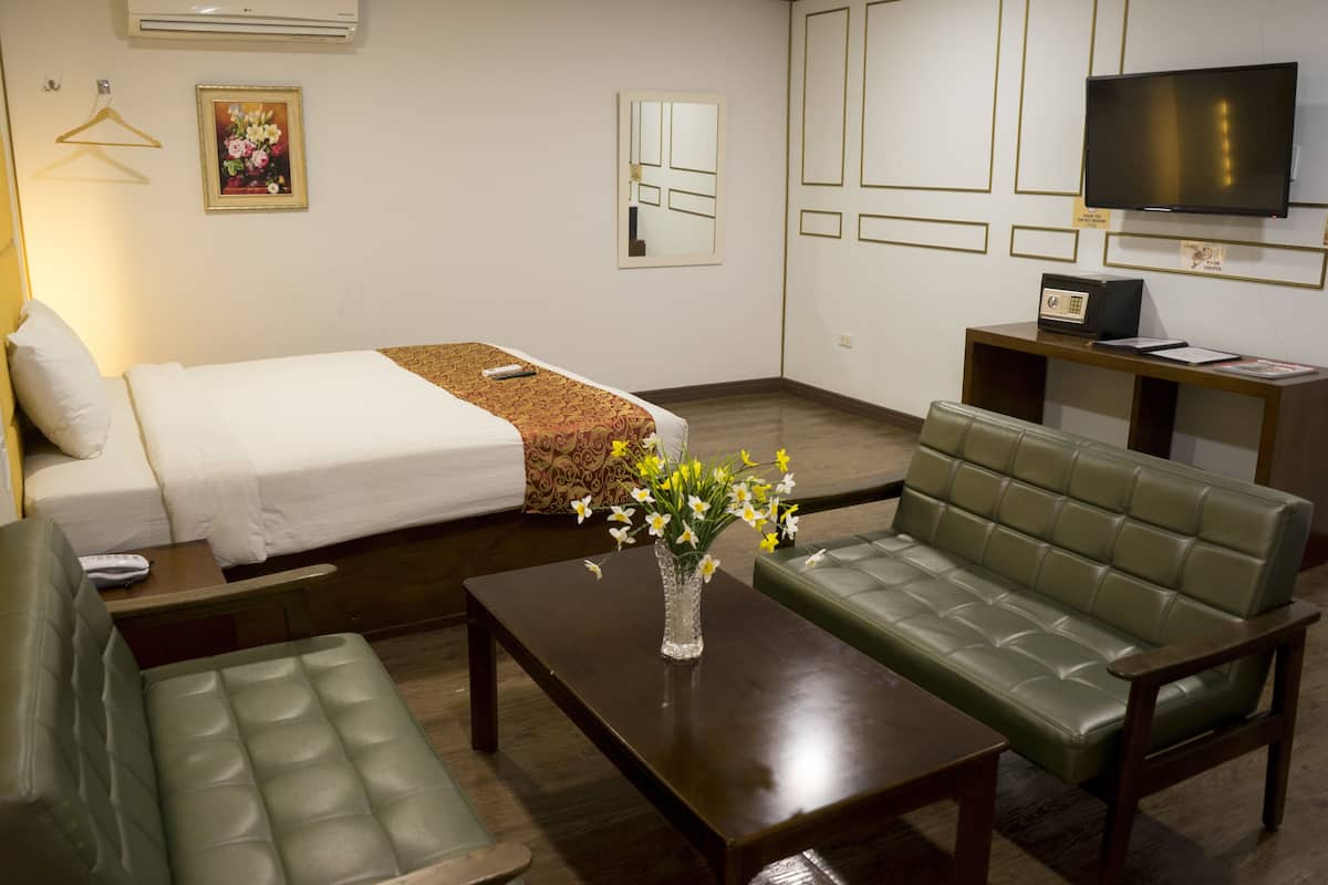 Phòng Deluxe (Drive-in Loft) | Bộ đồ giường cao cấp, minibar, két bảo mật tại phòng, bàn