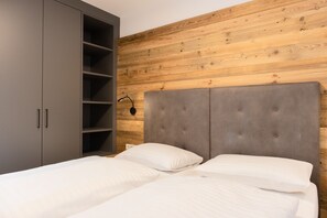 1 bedroom, premium bedding, soundproofing, iron/ironing board - AvenidA Style Appartments by Alpin Rentals -incl Summercard (Kaprun)