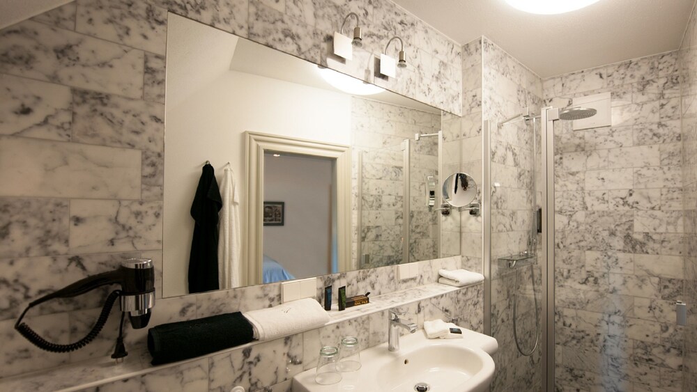 Meisenheimer Hof by null