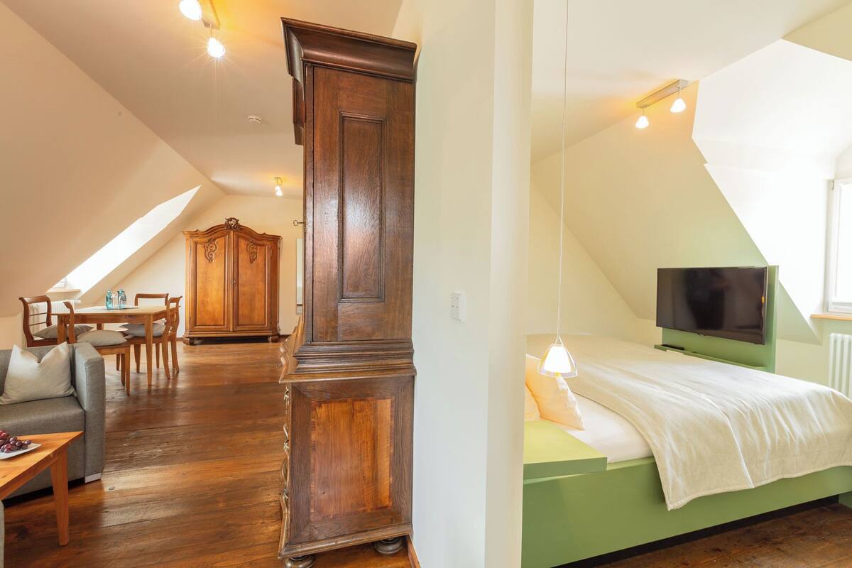 Junior Suite, City View