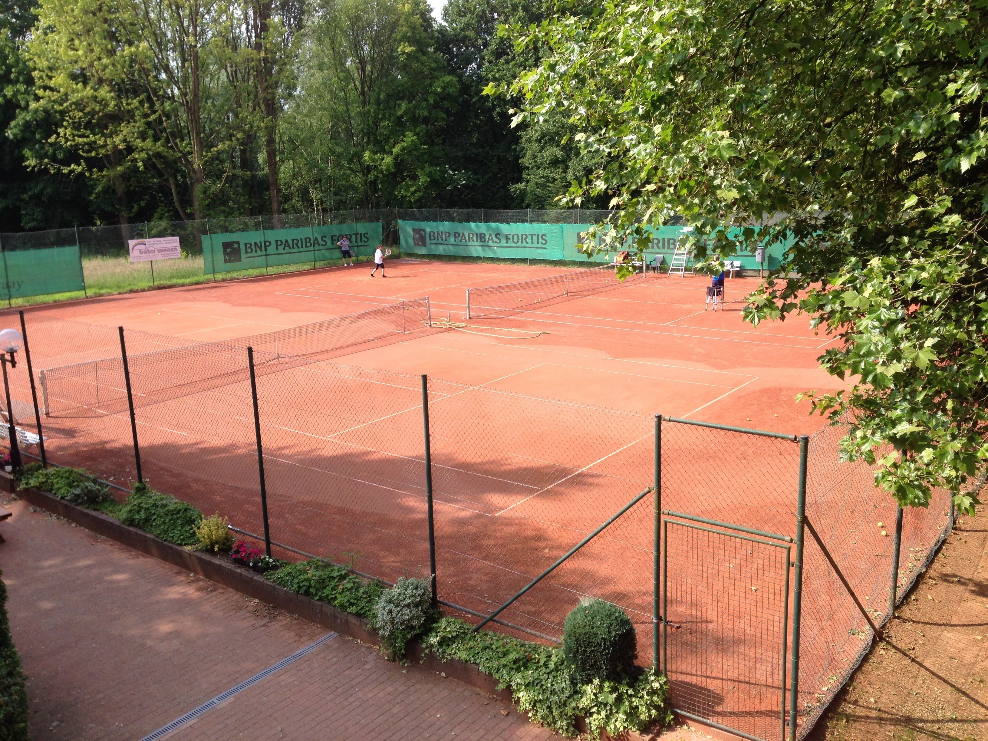 tennis court
