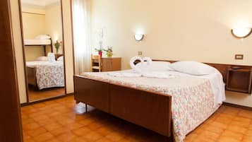 四人房 | 1 多间卧室、客房内保险箱、办公桌、婴儿床