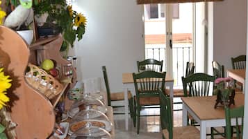 Petit déjeuner buffet compris tous les jours