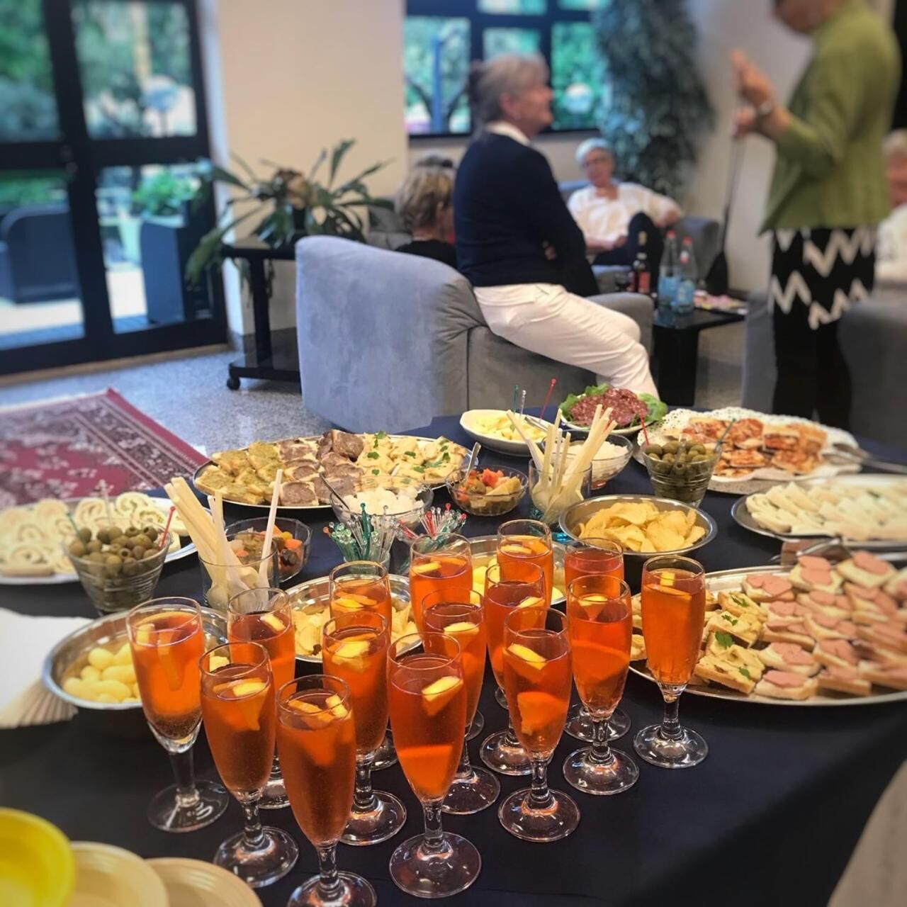 Frühstück, Mittagessen, Abendessen, regionale Küche 