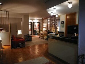 Interior entrance -  Alda Boiro (Boiro)