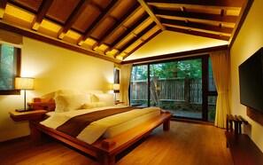 Vila Mewah, area halaman | Selimut bulu angsa, brankas, tirai kedap cahaya, dan kedap suara