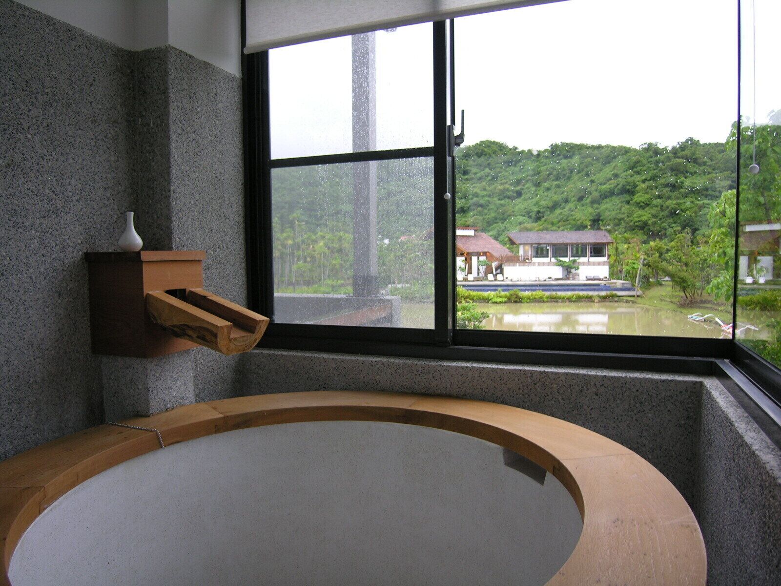 honeymoon villa, lake view | bathroom | separate bathtub and shower, spring water bathtub, hair dryer, slippers