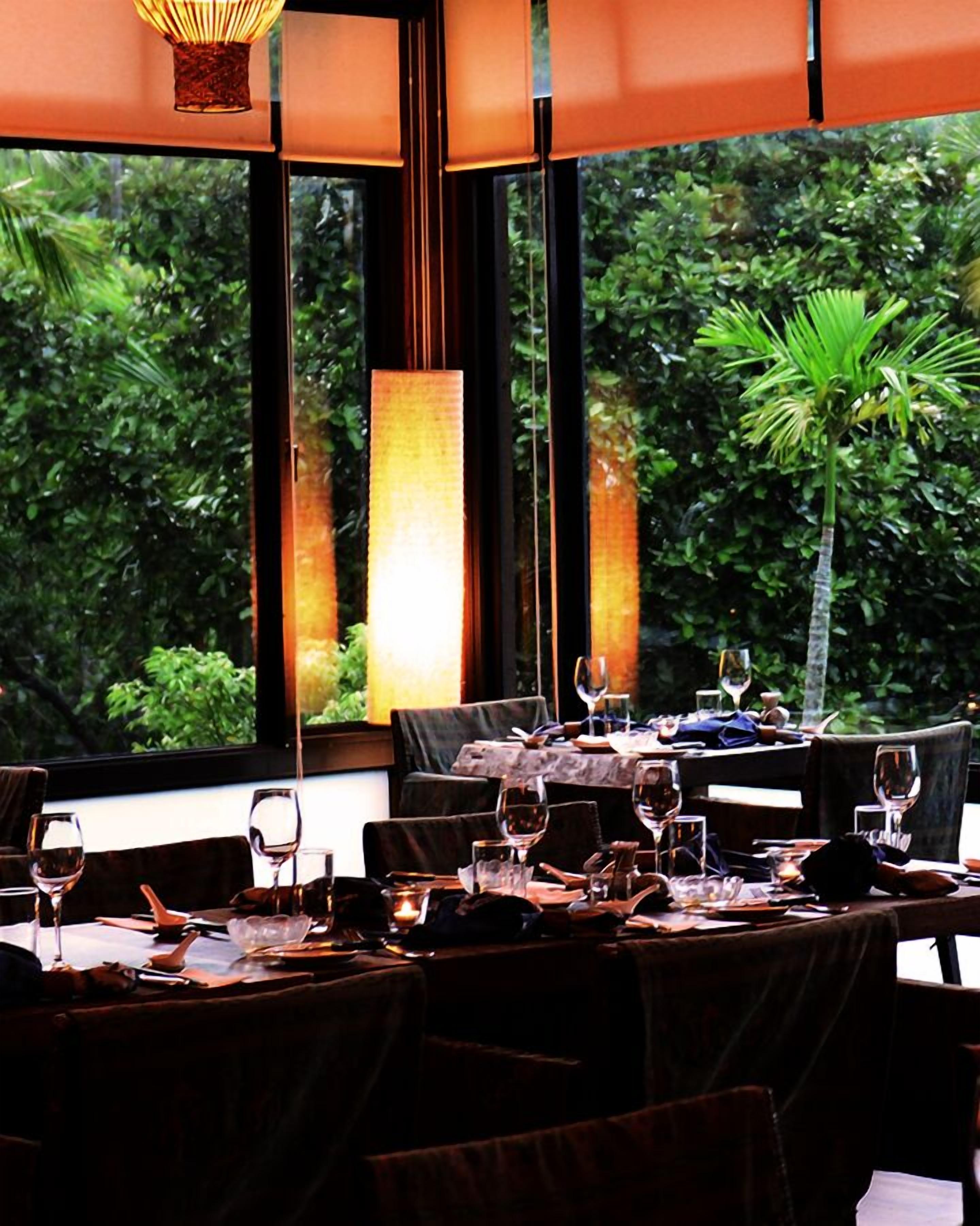 breakfast, lunch and dinner served