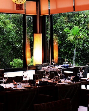 Breakfast, lunch and dinner served  - Mudanwan Villa (Mudan)