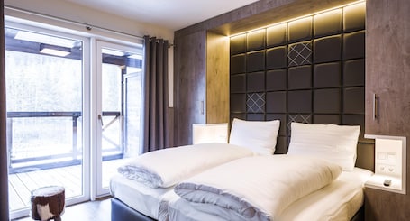 Suite, 3 soverom | 1 soverom, safe pĂĽ rommet, individuelt dekorert og individuelt innredet