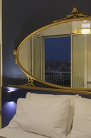 Doppia Superior | Una scrivania, Wi-Fi gratuito, lenzuola