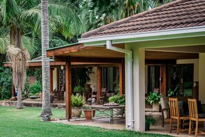 Terrace/patio - York Lodge (Harare)