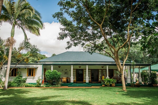 Front of property - York Lodge (Harare)