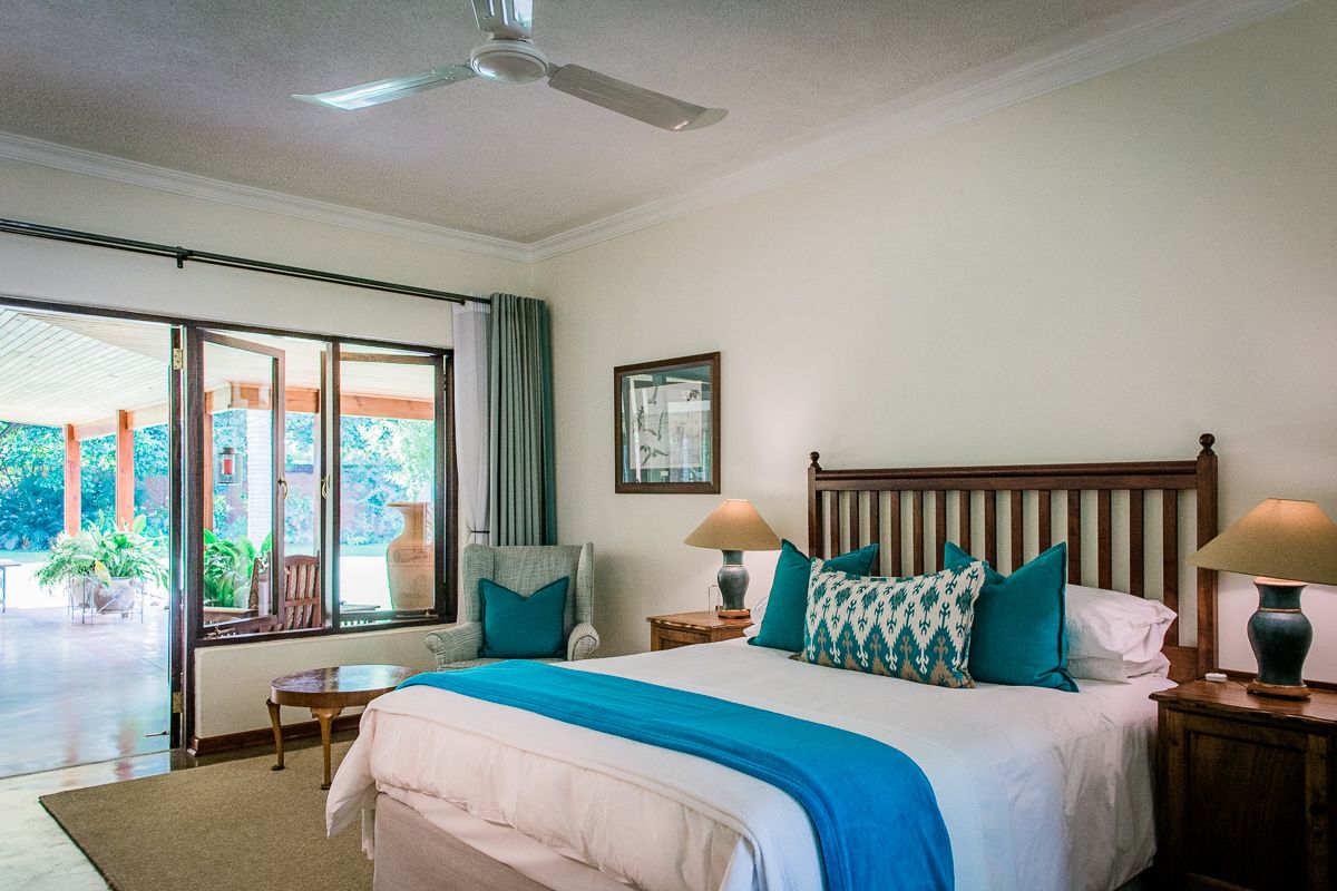 商务套房 | 客房内保险箱、特色装修、特色家居、办公桌