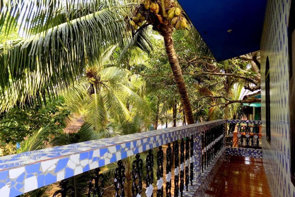 Romaldo Guest House
