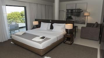 Minibar, Zimmersafe, Schreibtisch, schallisolierte Zimmer