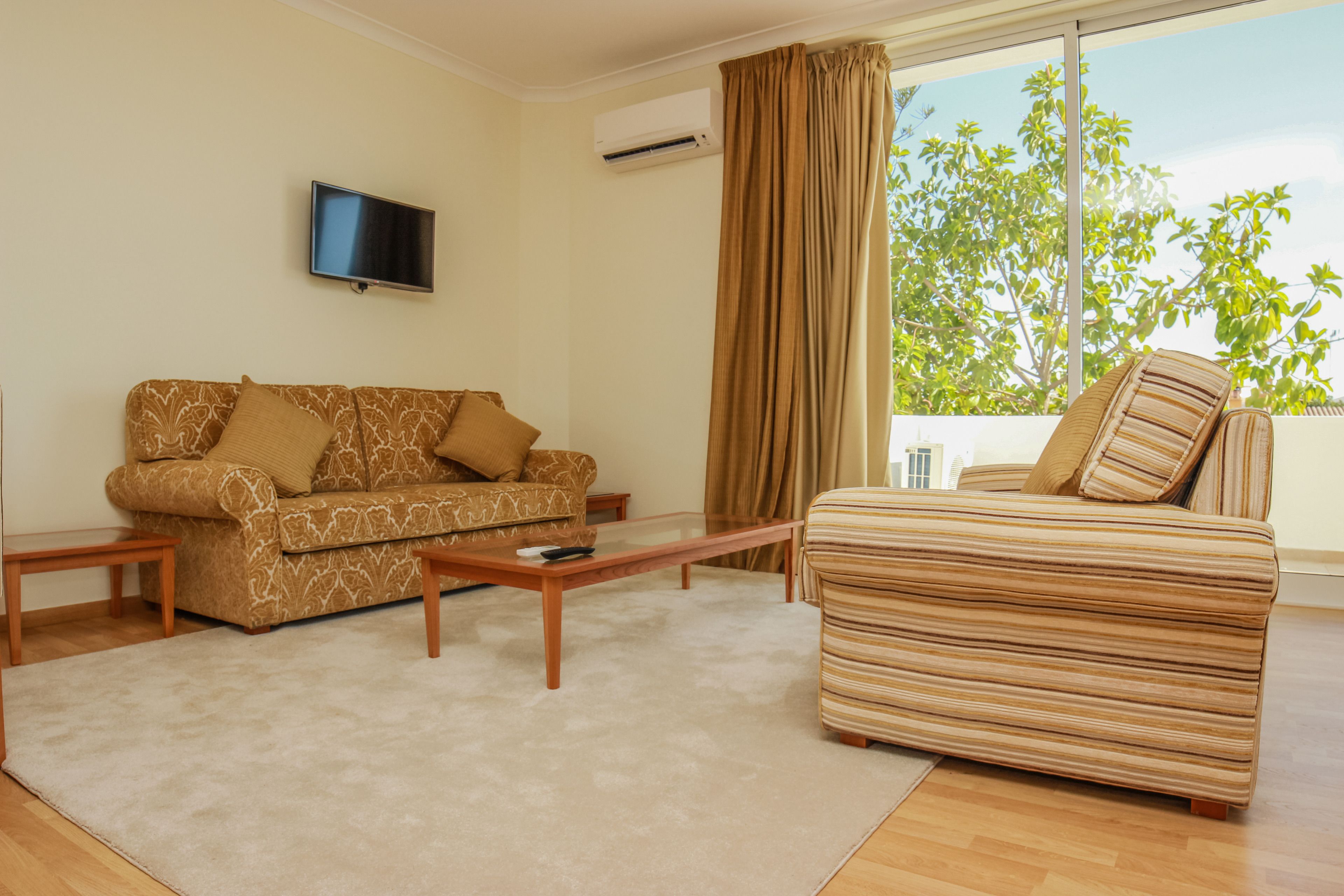 presidential suite | living room | lcd tv