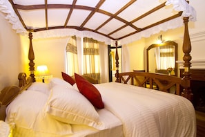 Minibar, in-room safe, desk, free cots/infant beds