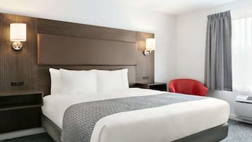 Camera, 1 letto king, non fumatori (No Pets) | Una scrivania, ferro/asse da stiro