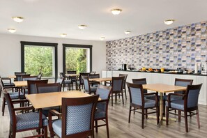 Esmorzar diari continental gratuït