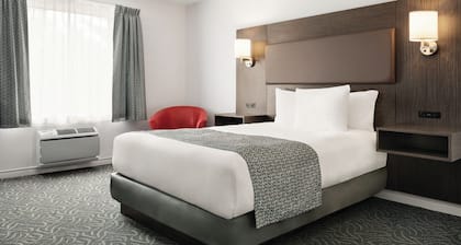 Travelodge by Wyndham Rigaud