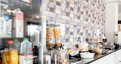 Travelodge by Wyndham Rigaud