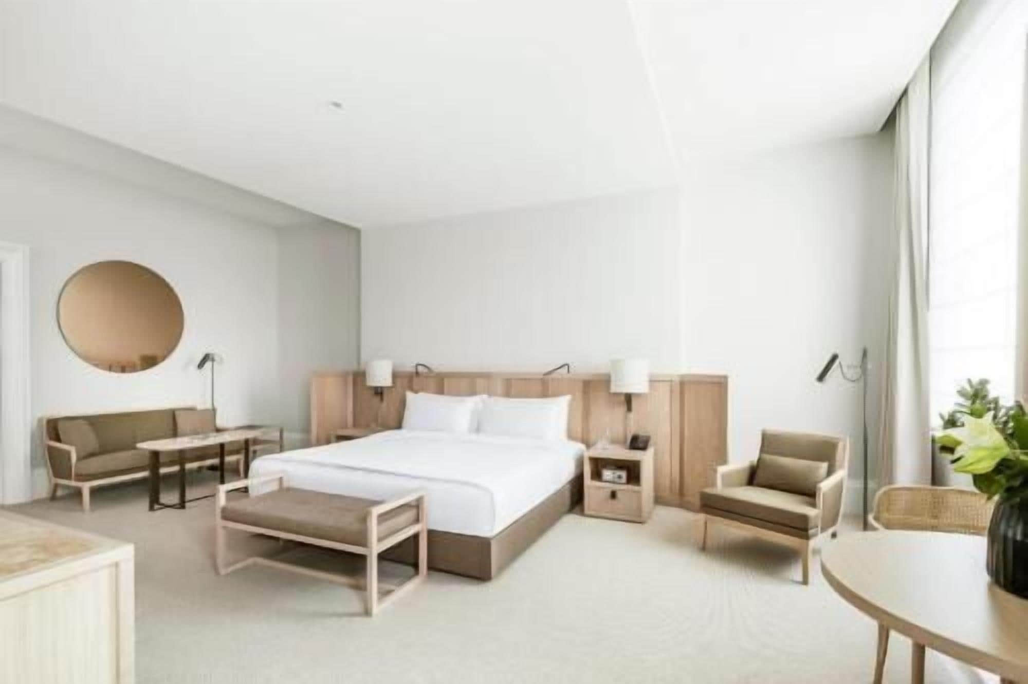 Egyptian cotton sheets, hypo-allergenic bedding, pillowtop beds