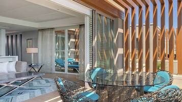 Suite, 1 Double Bed, Sea View (Balcony) | 1 bedroom, premium bedding, down duvets, memory-foam beds