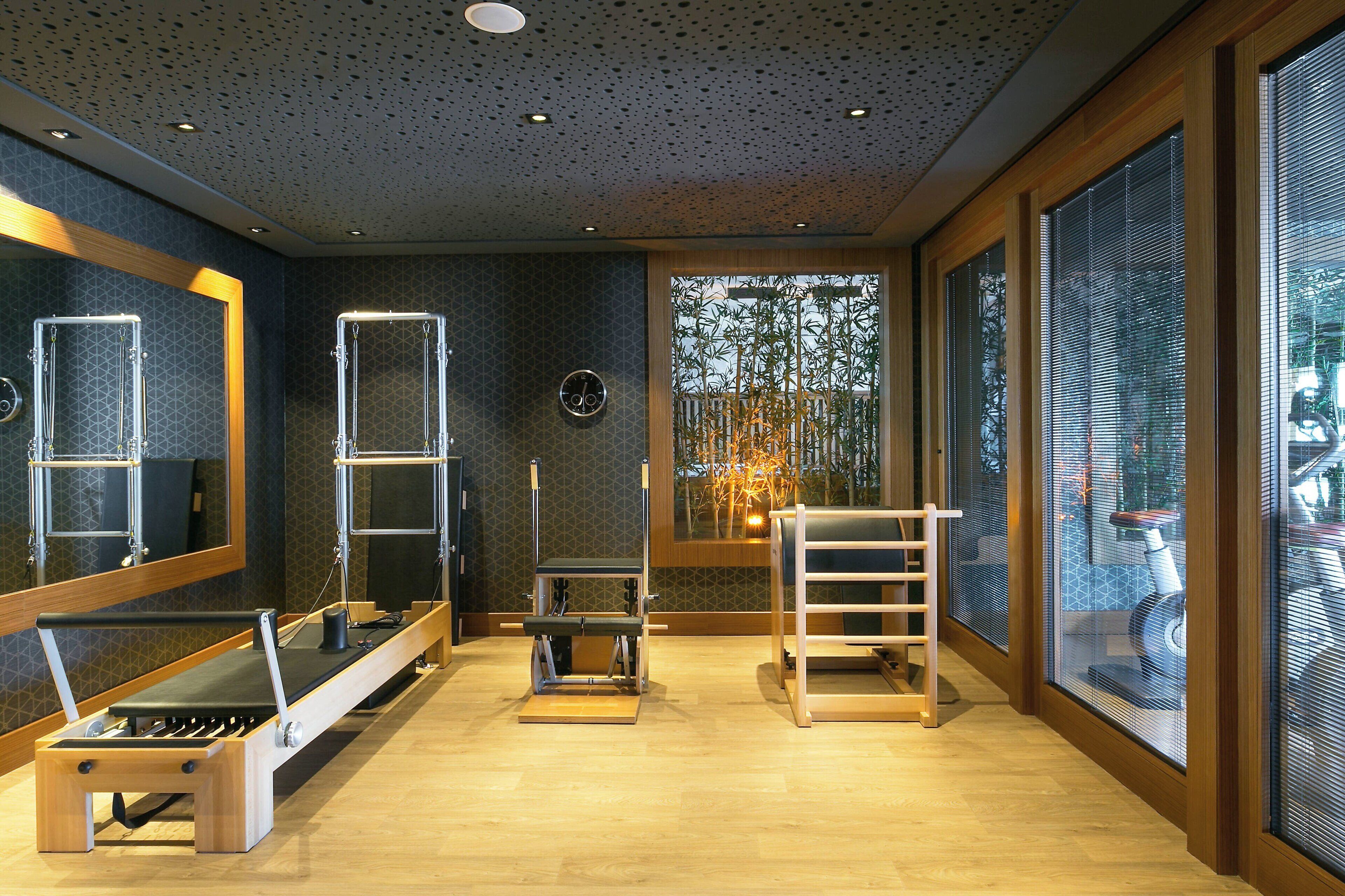 couples treatment room(s), sauna, hot tub, steam room
