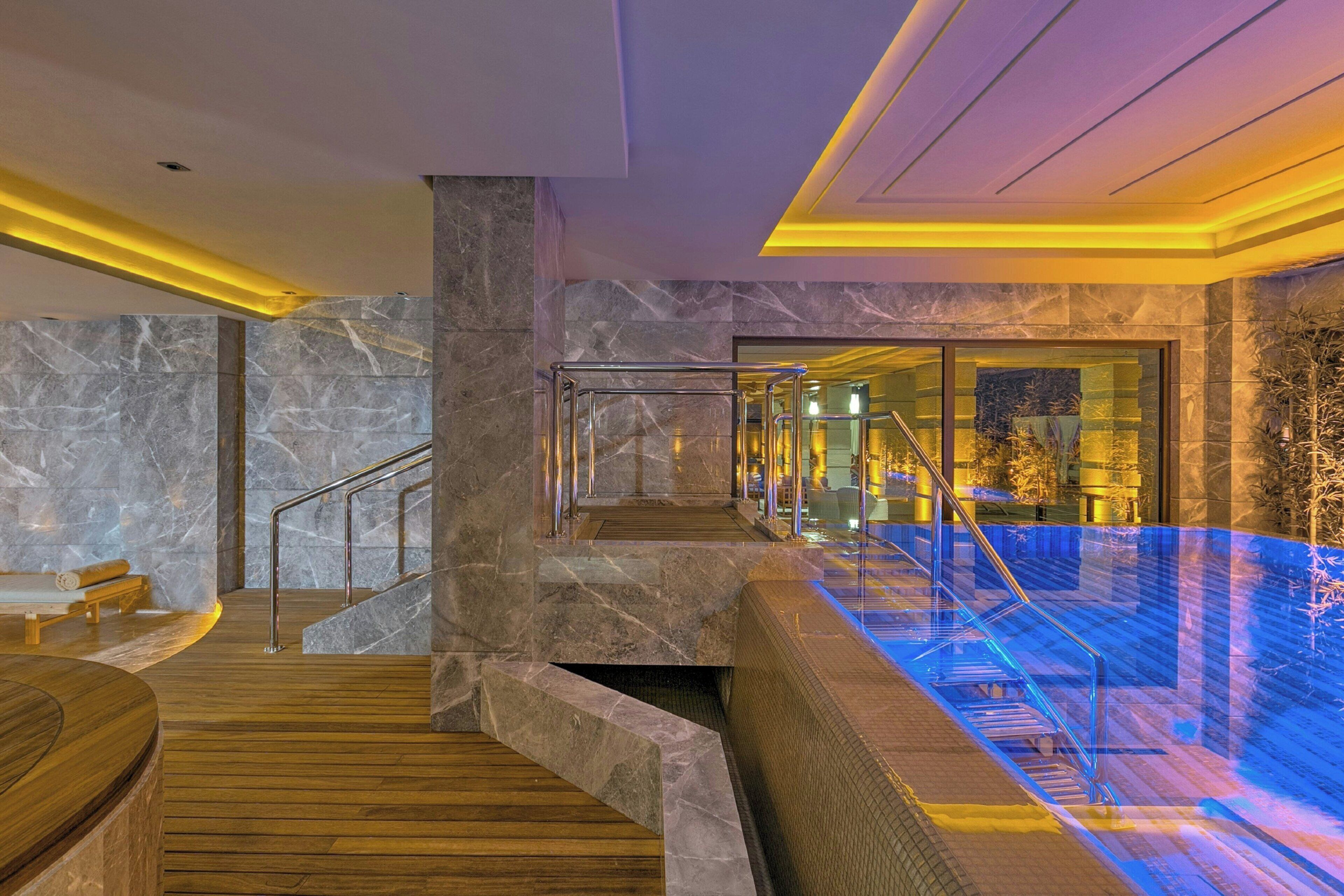 Indoor pool, seasonal outdoor pool, free pool cabanas, pool umbrellas