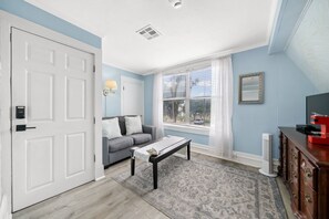 Luxury Double Room, Ensuite (Sunset Suite)