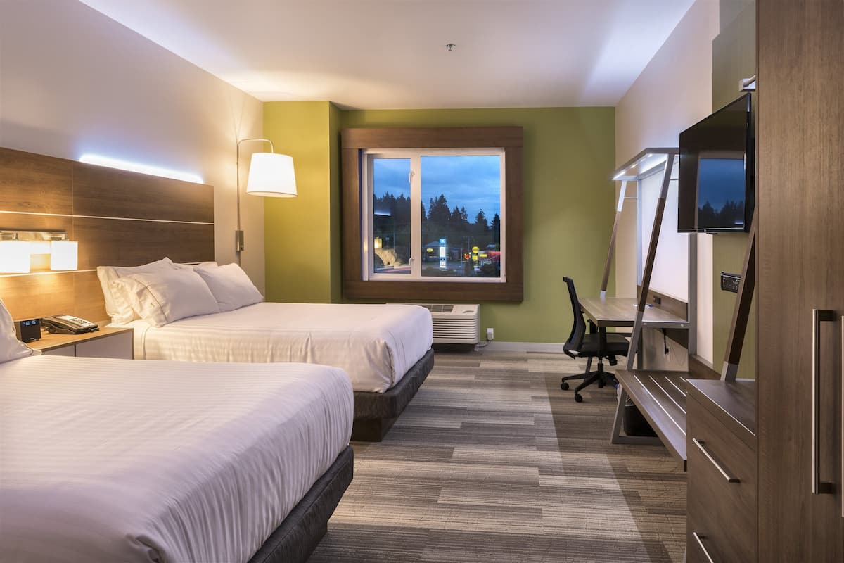 In-room safe, desk, laptop workspace, blackout curtains