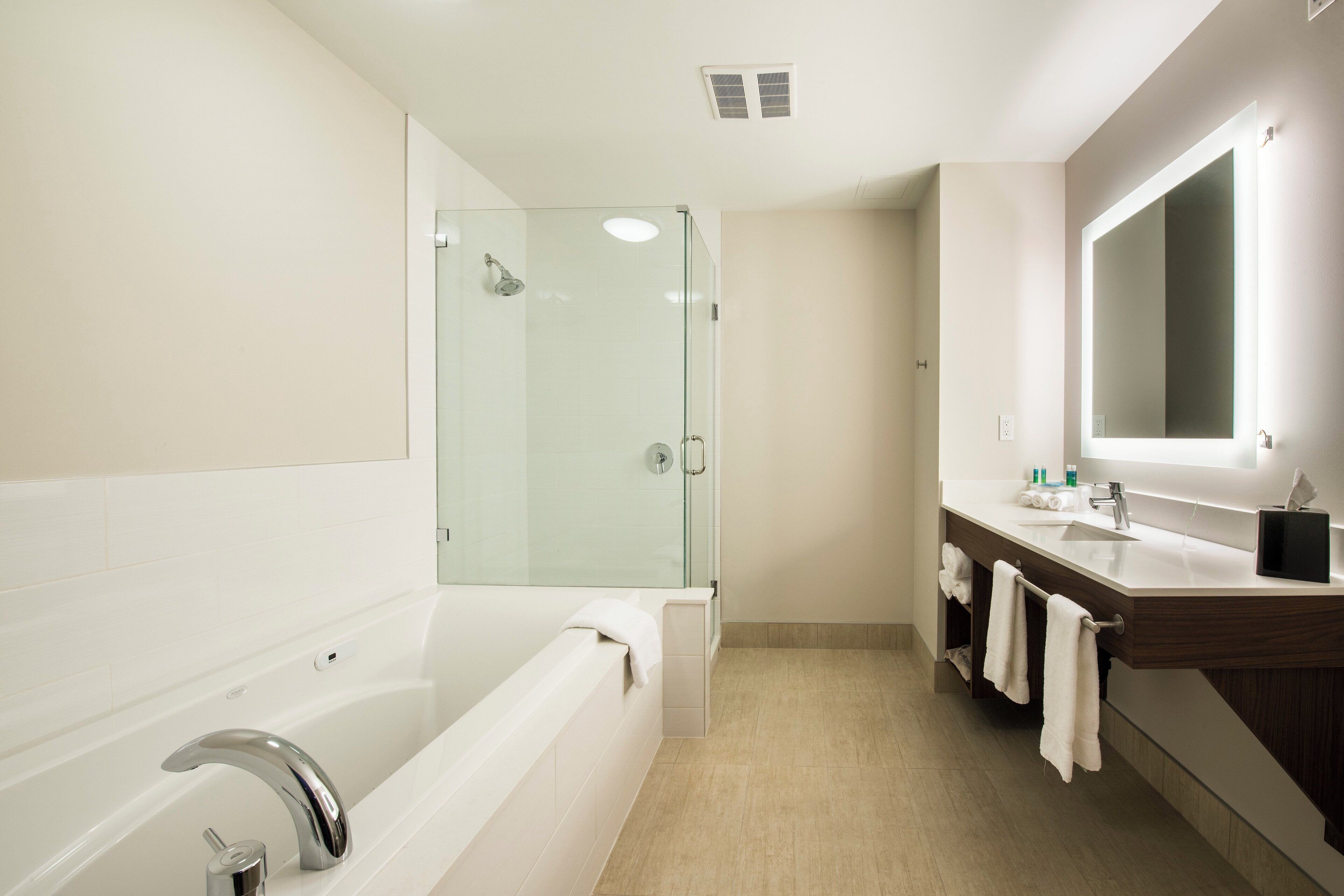 Foto - Holiday Inn Express & Suites Victoria-Colwood by IHG