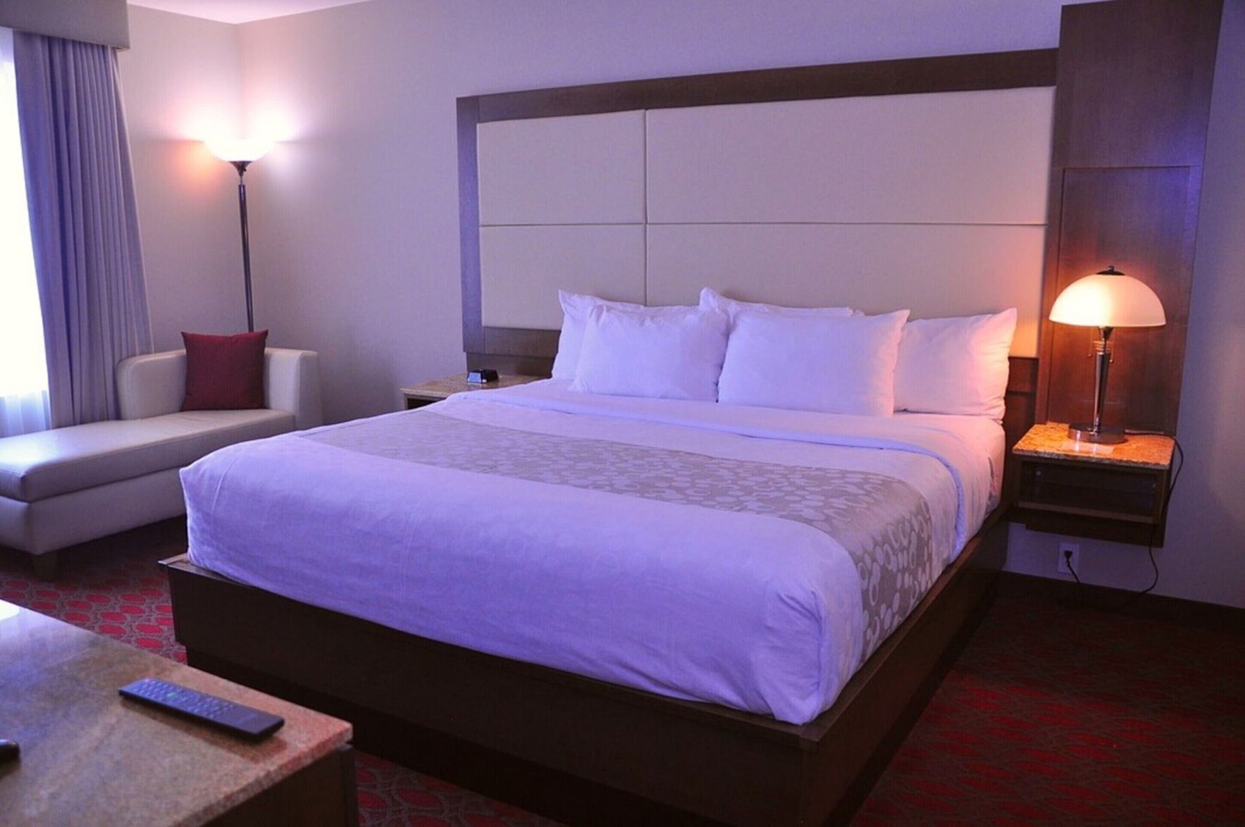 Roupas de cama premium, camas com colchões pillow-top