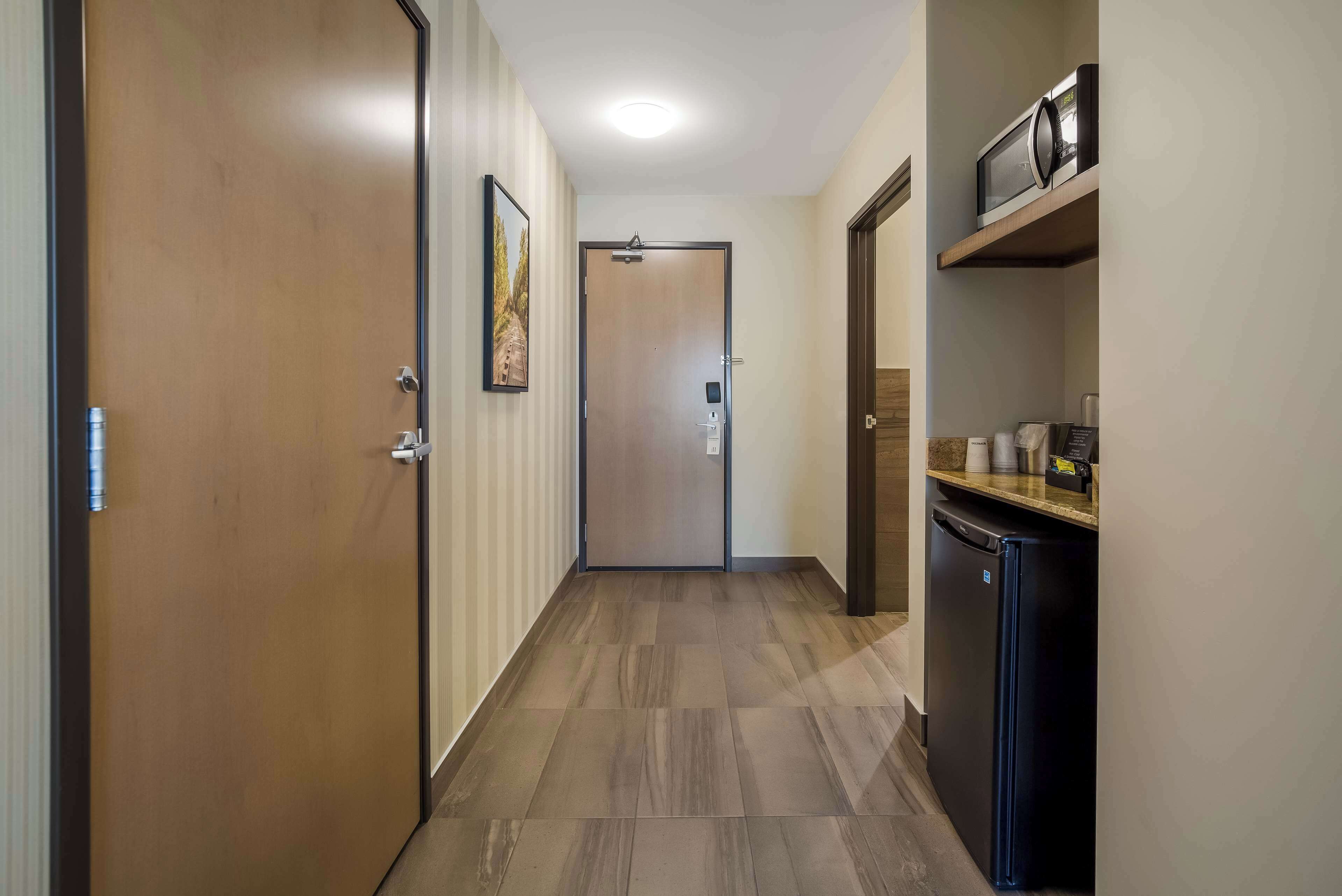 room, 2 queen beds, accessible, non smoking | premium bedding, pillow-top beds, in-room safe, desk