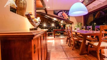 Se sirven desayunos, almuerzos y cenas