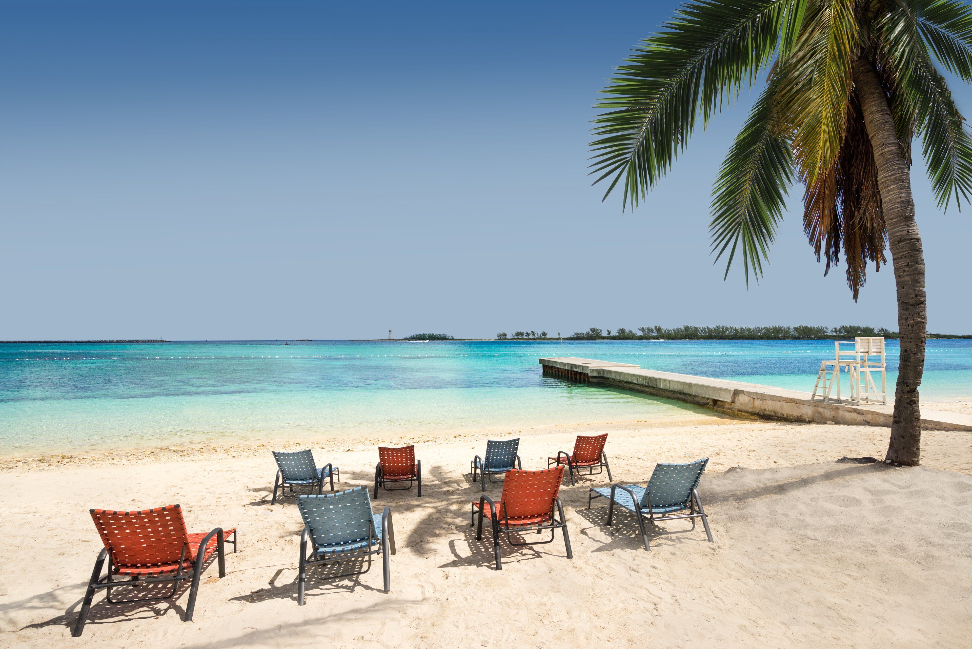 Playa privada en los alrededores, camas de playa