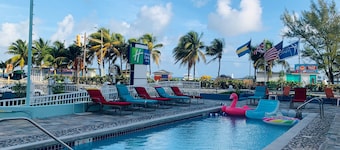 Holiday Inn Express & Suites Nassau by IHG