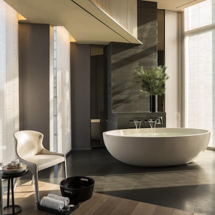 Couples treatment rooms, sauna, hot tub, body treatments, facials