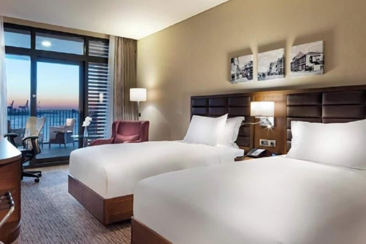 Ropa de cama de alta calidad y minibar