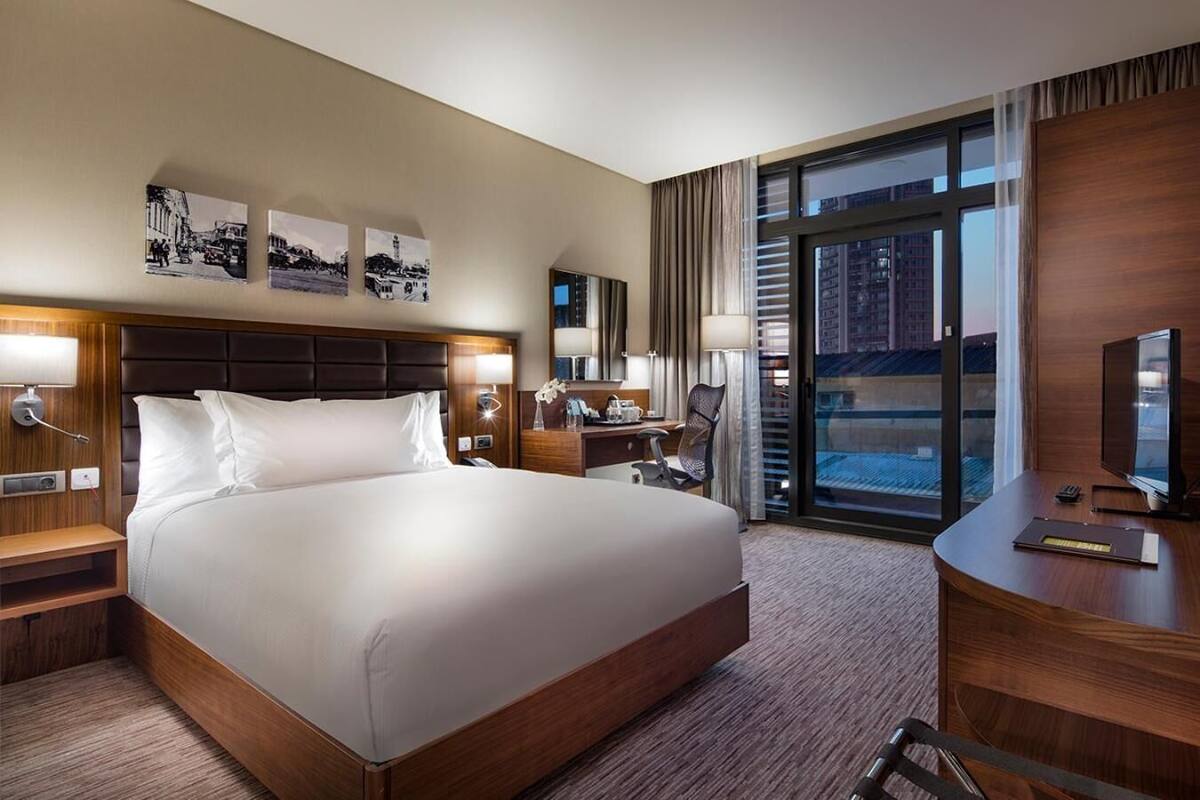 Premium bedding, minibar, in-room safe, desk