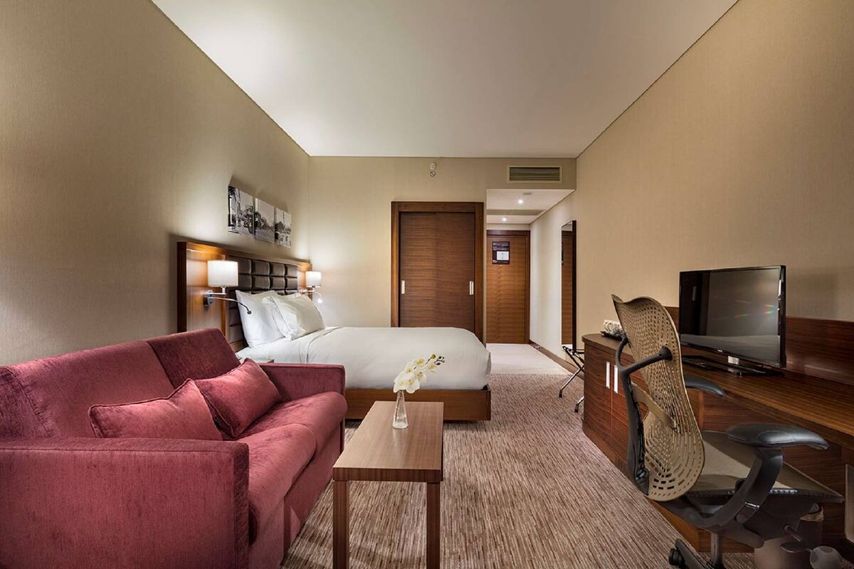 Oda, 1 Büyük (Queen) Boy Yatak, Koy Manzaralı (Aegean) | Kaliteli yatak takımı, minibar, odada kasa, masa 