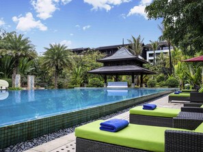 Pool - Pullman Resort Xishuangbanna (Xishuangbanna Dai)