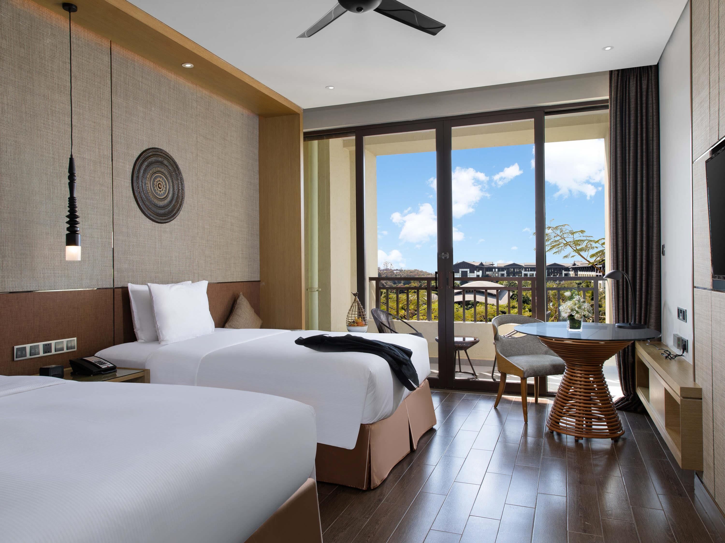 Executive-huone, 2 yhden hengen sänkyä, parveke | Ylelliset vuodevaatteet, untuvapeitot, pillowtop-patjalliset sängyt