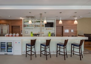 Bar (on property) - Hampton by Hilton Frankfurt City Centre (Frankfurt)