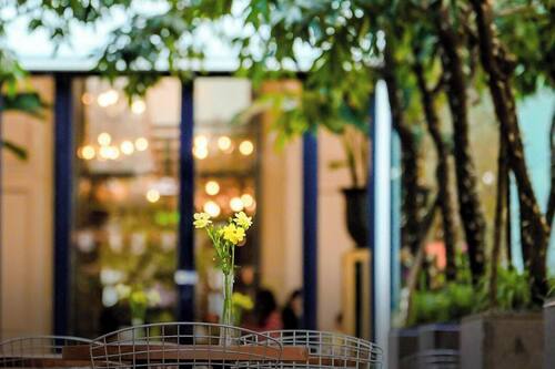 8 restaurants servant le petit déjeuner, le déjeuner et le dîner