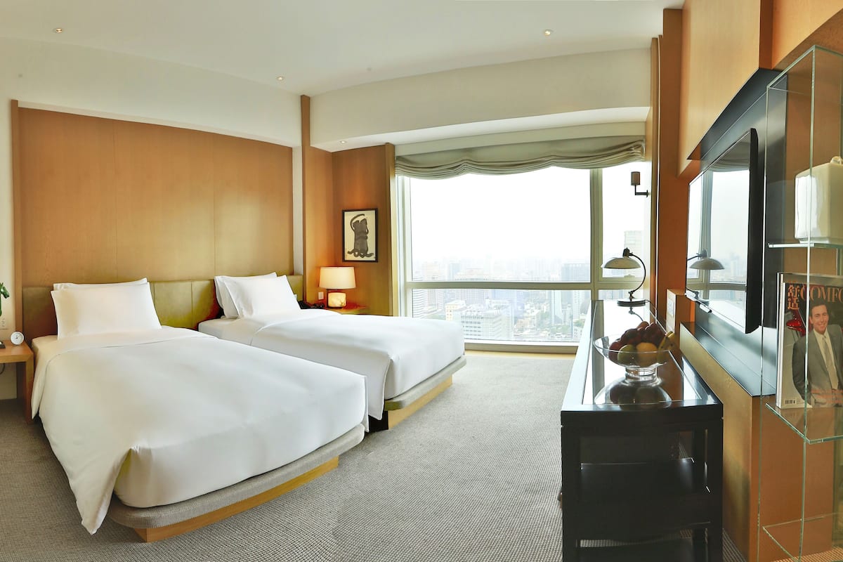 49-inch led tv with satellite channels, tv, dvd player