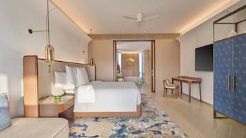 Egyptian cotton sheets, premium bedding, free minibar items